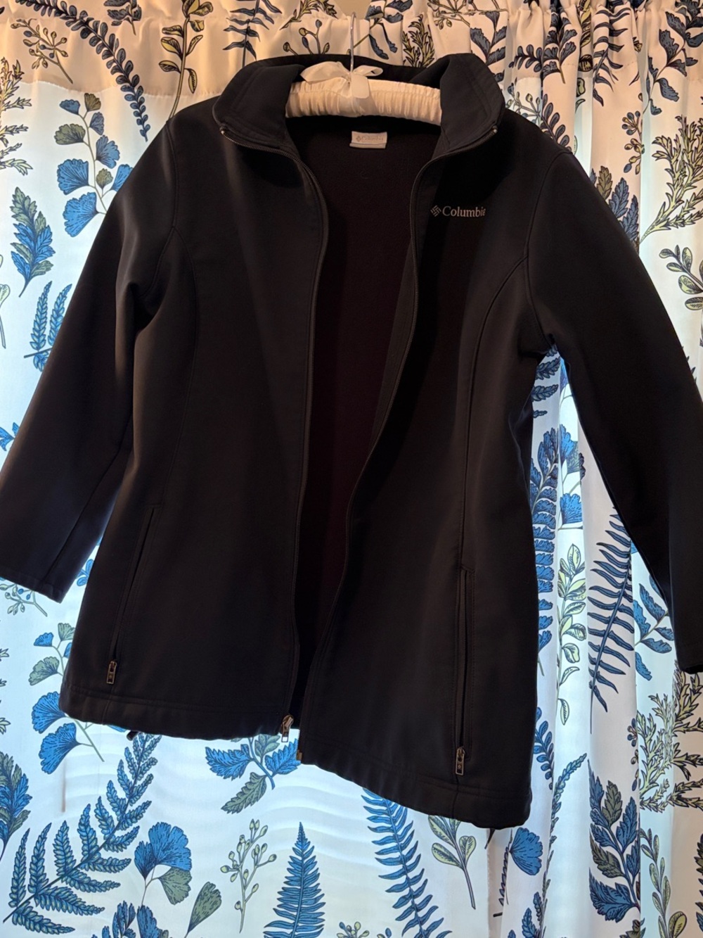Columbia Navy Women's Softshell Utility Jacket